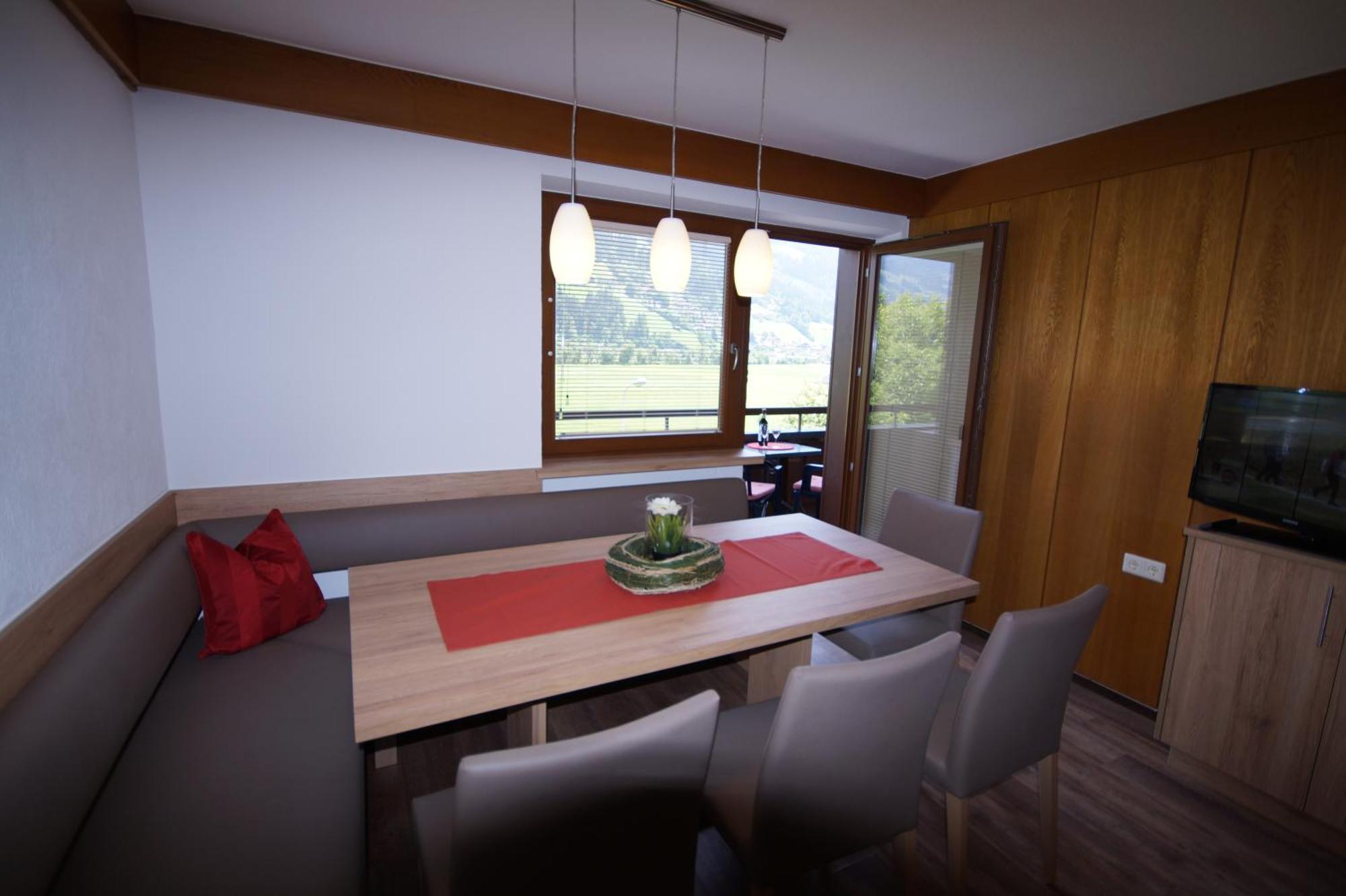 Appartement Gaestehaus Aloisia ฮิพพาค ภายนอก รูปภาพ