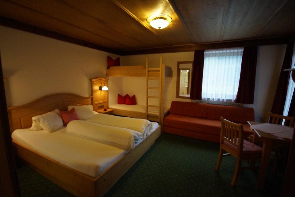Appartement Gaestehaus Aloisia ฮิพพาค ภายนอก รูปภาพ