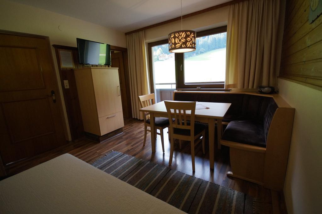 Appartement Gaestehaus Aloisia ฮิพพาค ภายนอก รูปภาพ